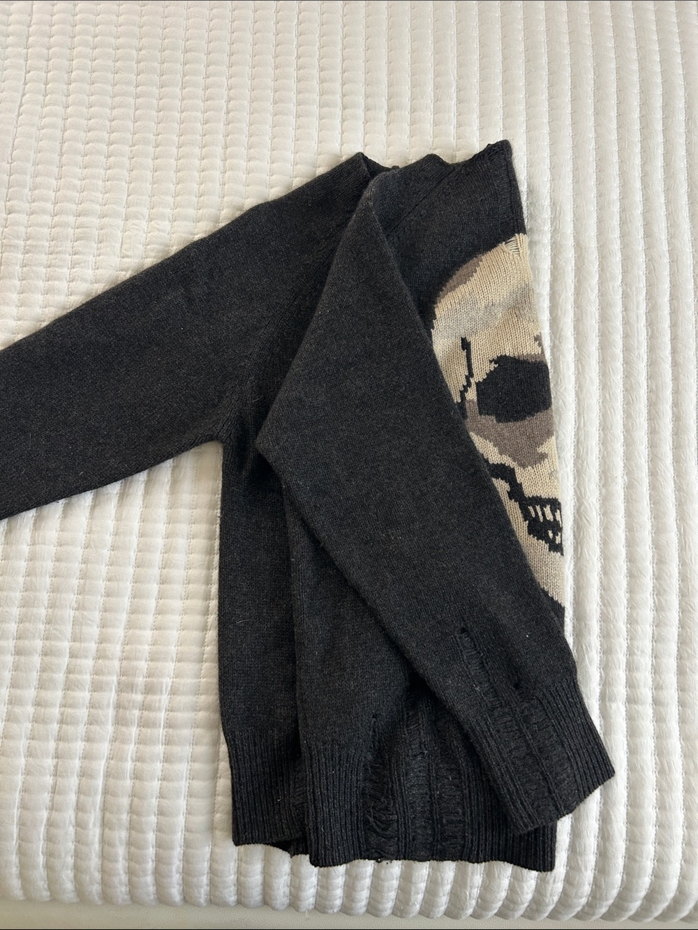 Women’s Dark Grey Skull Cashmere distressed Knit Sweater